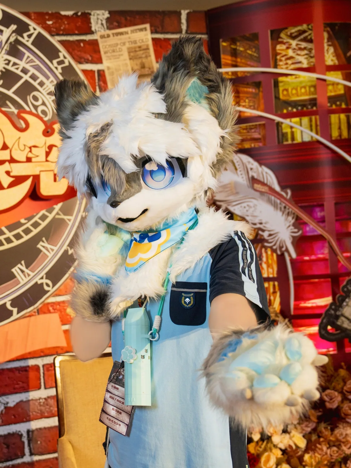 月白的 furry 兽装成员档案照片